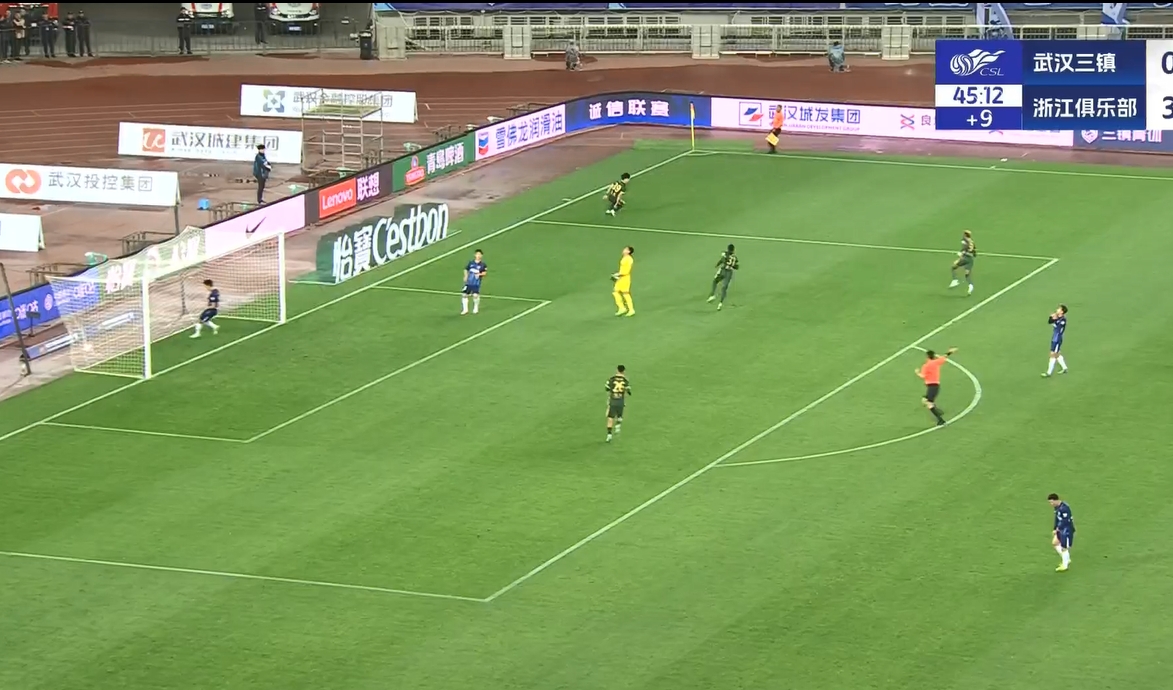 18歲王鈺棟中超處子球！三鎮(zhèn)后防白給，浙江半場(chǎng)4-0領(lǐng)先